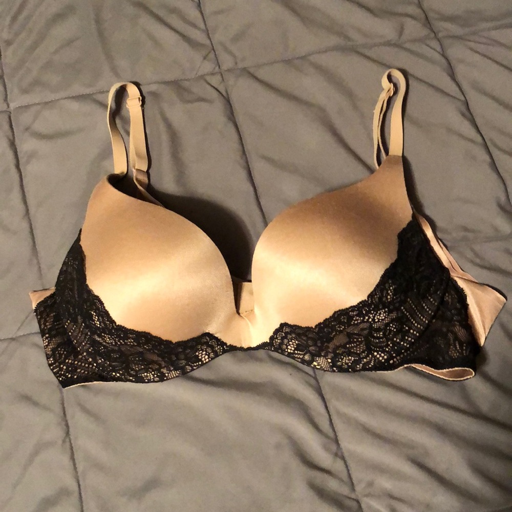 Victoria’s Secret Push Up Body Bra